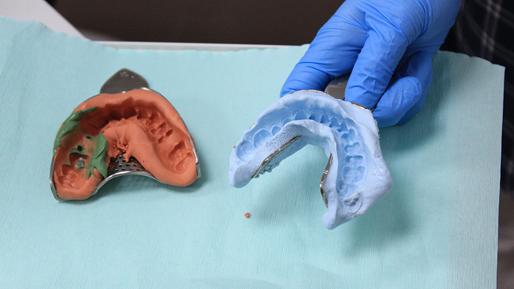 maxillofacial surgeon