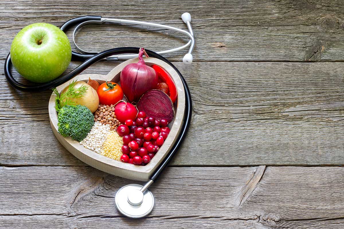 Healthy diet recommended by heart specialist in Karachi